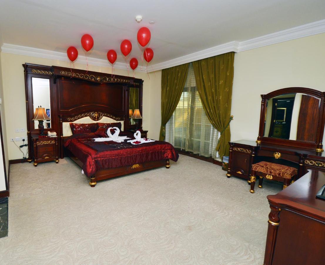The Convention Center & Royal Suites Hotel Kuwait City Eksteriør billede