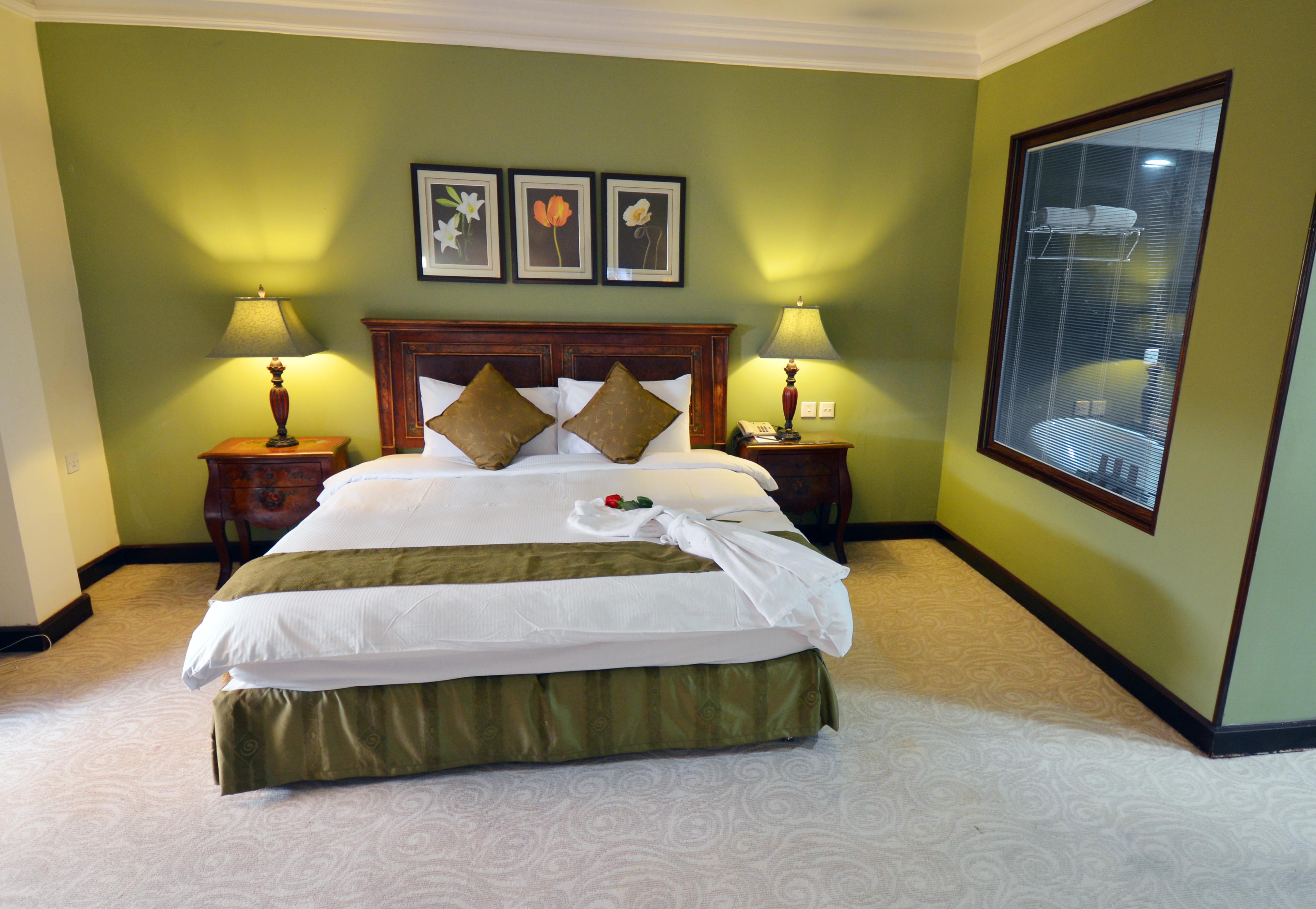 The Convention Center & Royal Suites Hotel Kuwait City Eksteriør billede