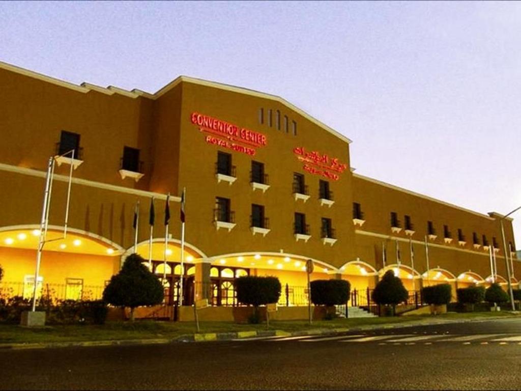 The Convention Center & Royal Suites Hotel Kuwait City Eksteriør billede