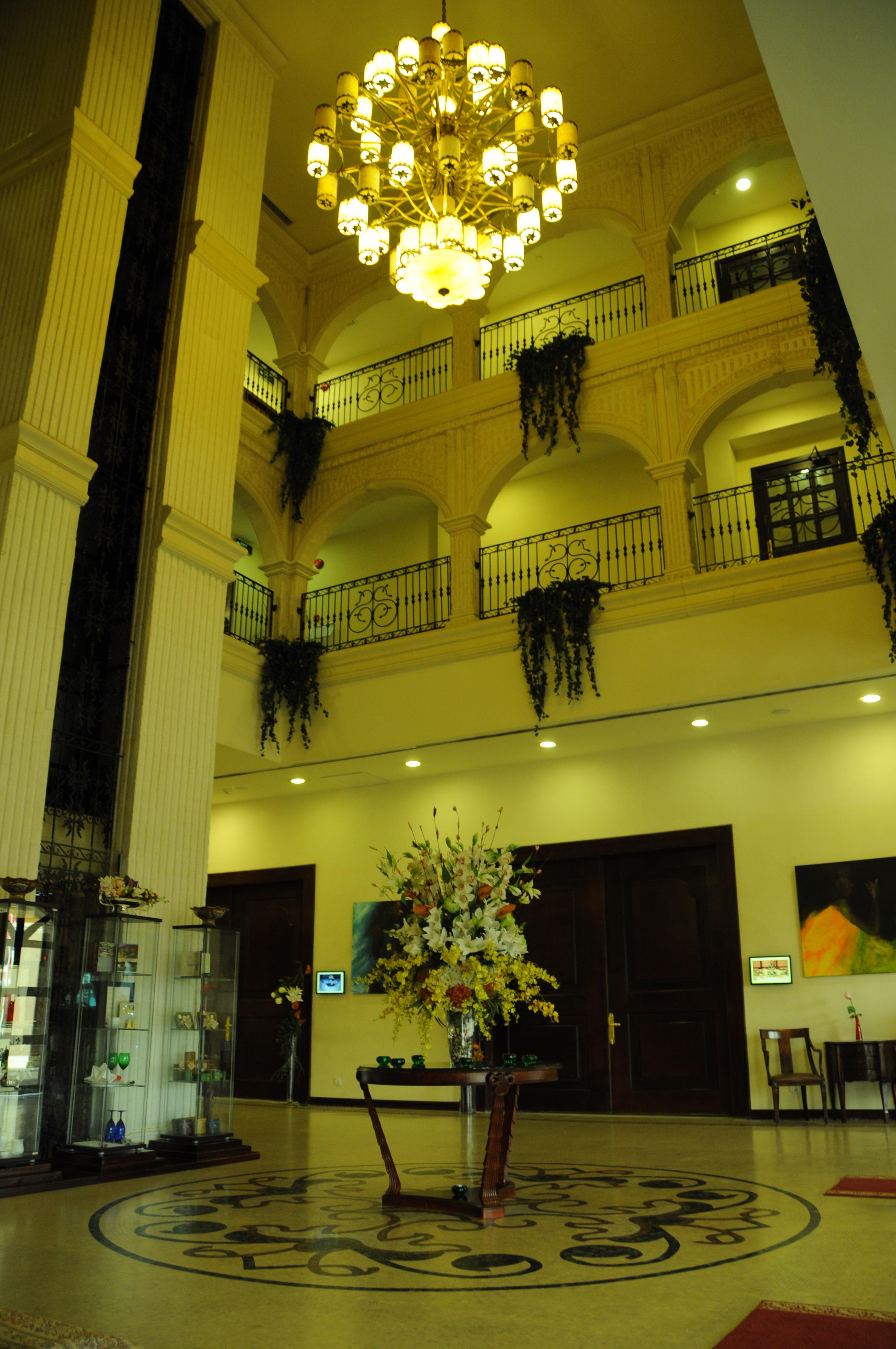 The Convention Center & Royal Suites Hotel Kuwait City Eksteriør billede