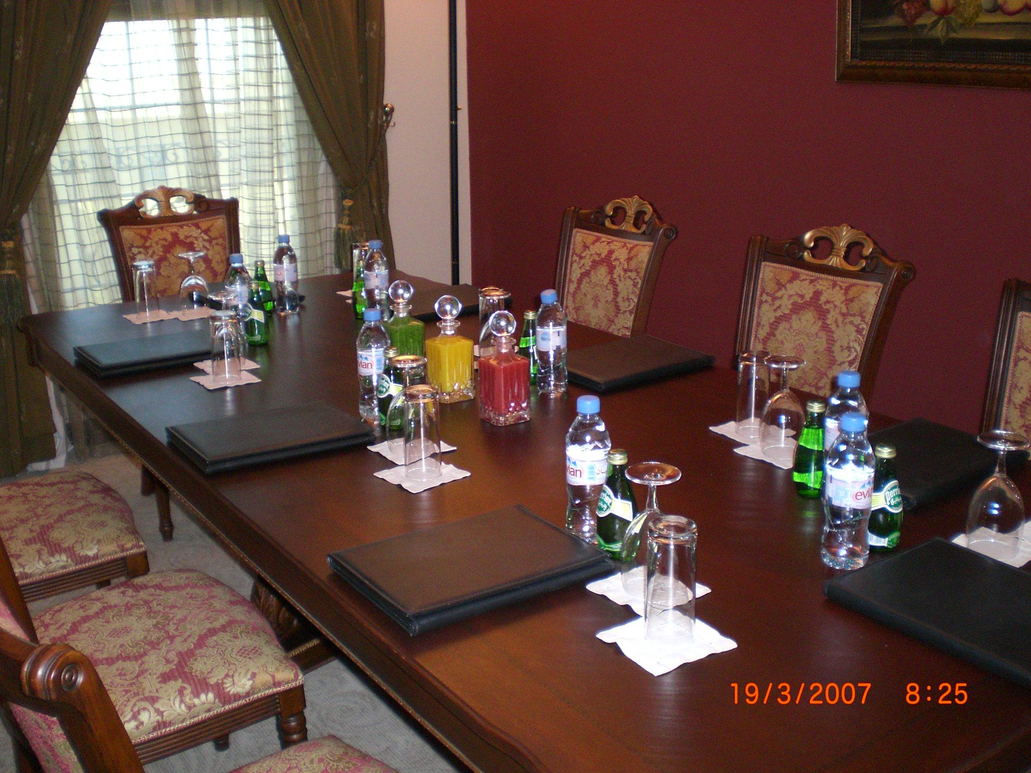 The Convention Center & Royal Suites Hotel Kuwait City Eksteriør billede