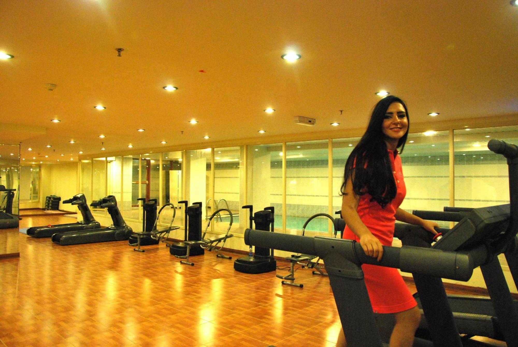 The Convention Center & Royal Suites Hotel Kuwait City Eksteriør billede