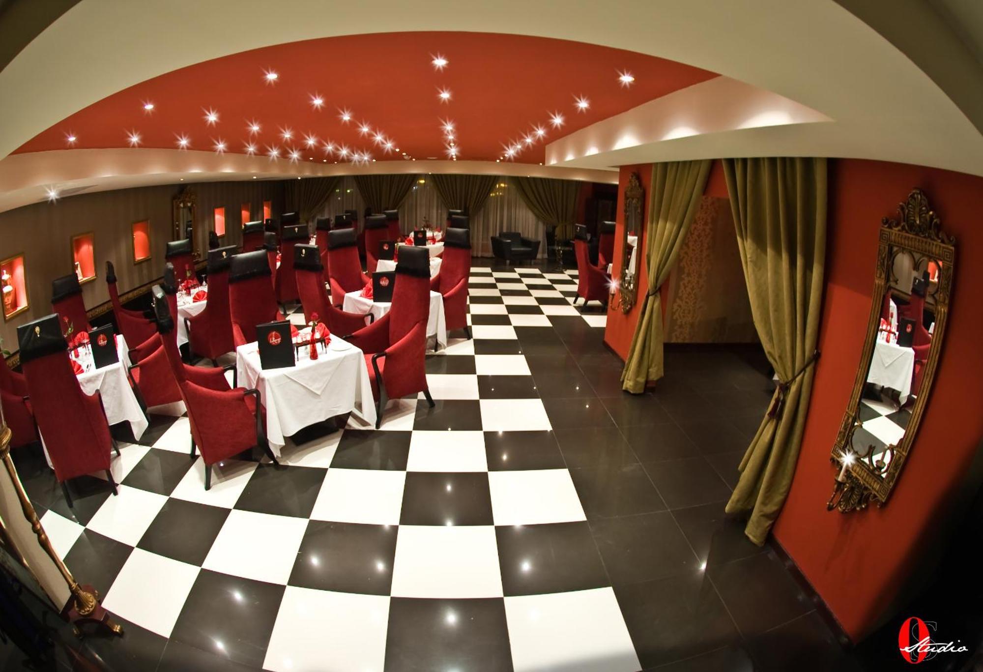 The Convention Center & Royal Suites Hotel Kuwait City Eksteriør billede