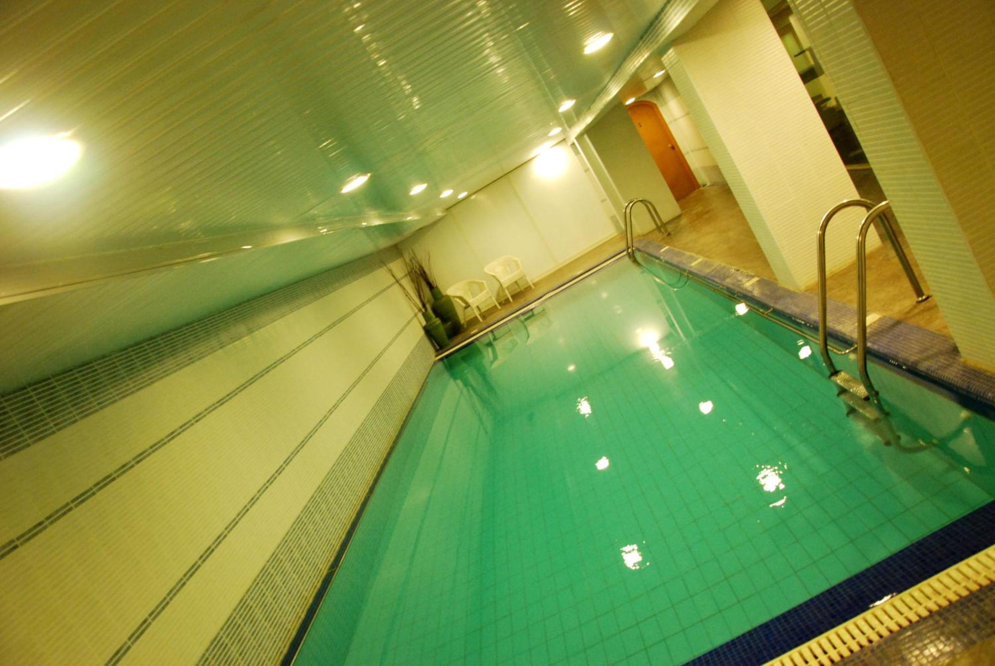 The Convention Center & Royal Suites Hotel Kuwait City Eksteriør billede