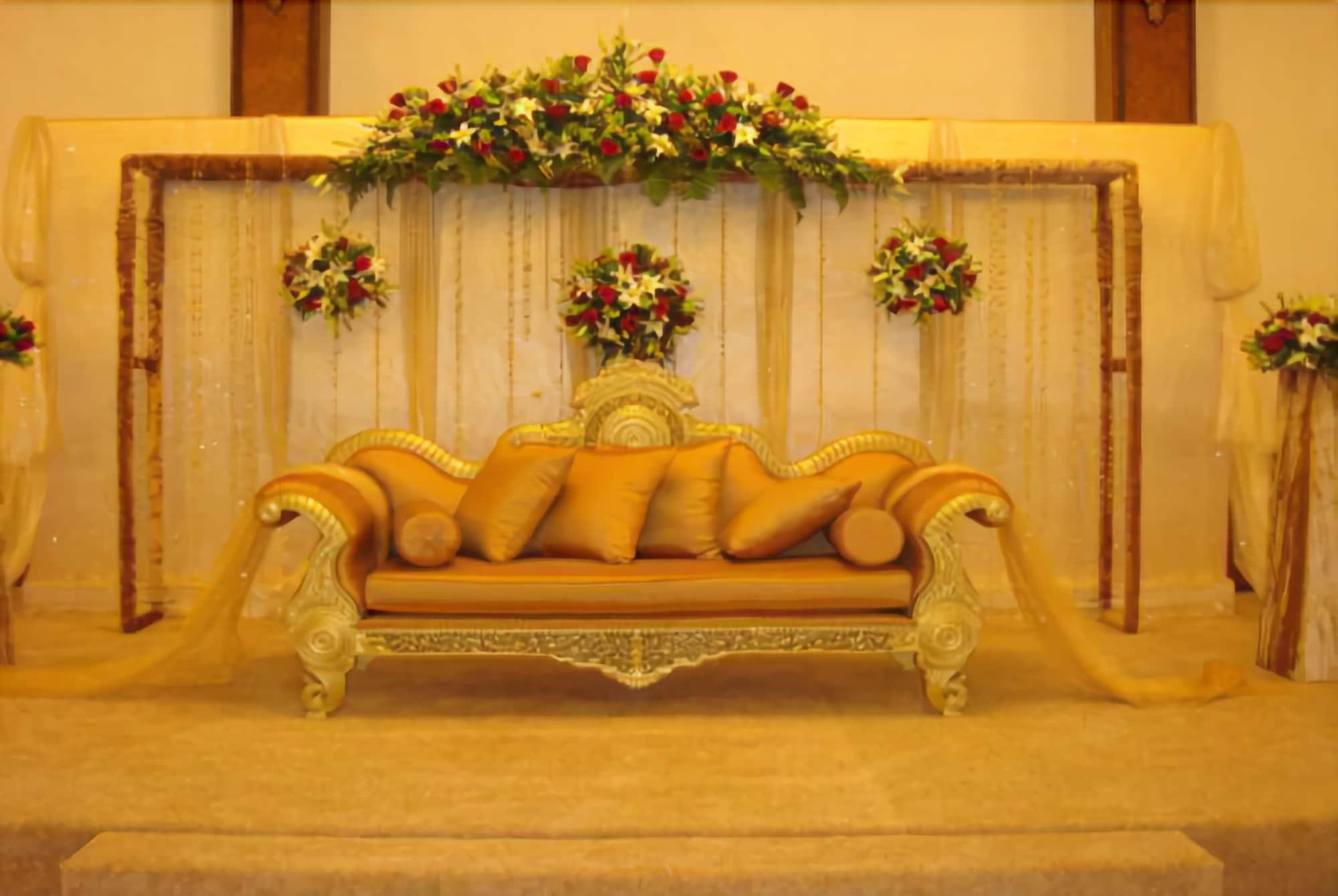 The Convention Center & Royal Suites Hotel Kuwait City Eksteriør billede
