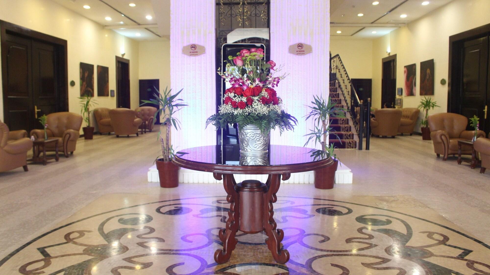 The Convention Center & Royal Suites Hotel Kuwait City Eksteriør billede